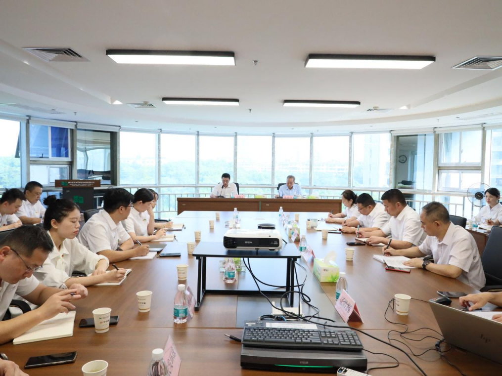 農業(yè)集團黨委副書(shū)記、職工董事陳建偉到糧油進(jìn)出口集團宣講黨的二十屆三中全會(huì )精神